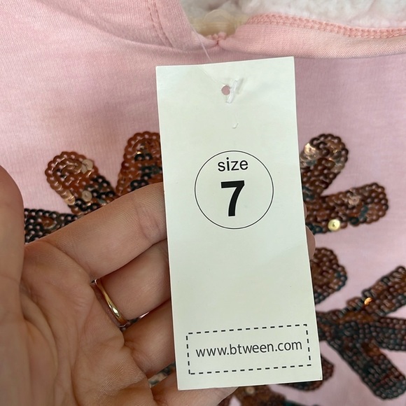 Brand New Btween Pink Pullover Furry Hooded Sweatshirt Sequined Snowflake Winter - Picture 7 of 15